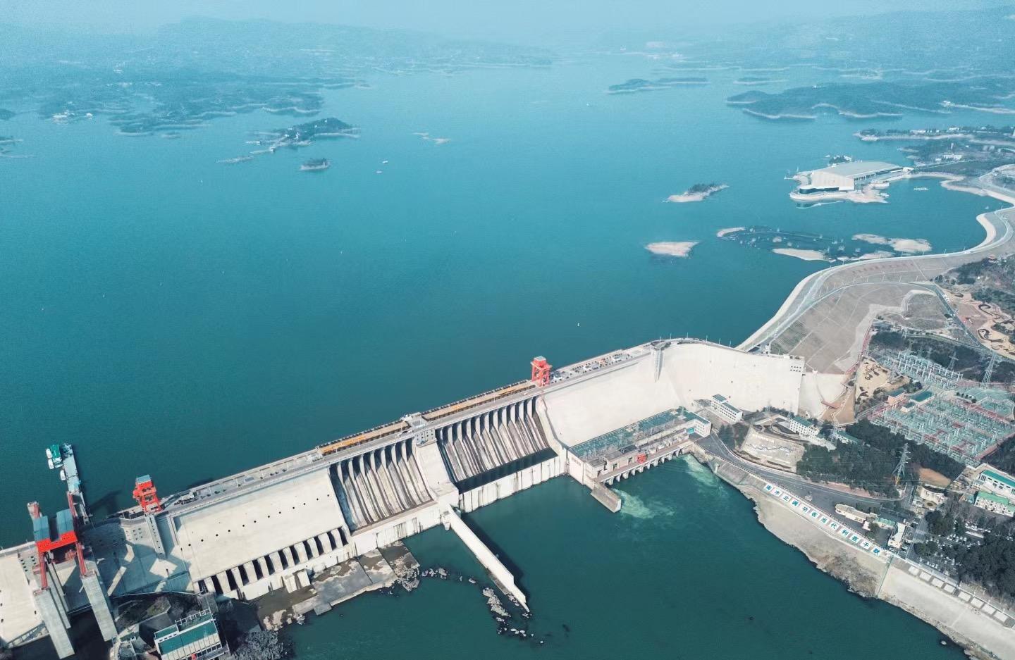 南水北調(diào)工程與鄭州蝶閥廠簽訂合